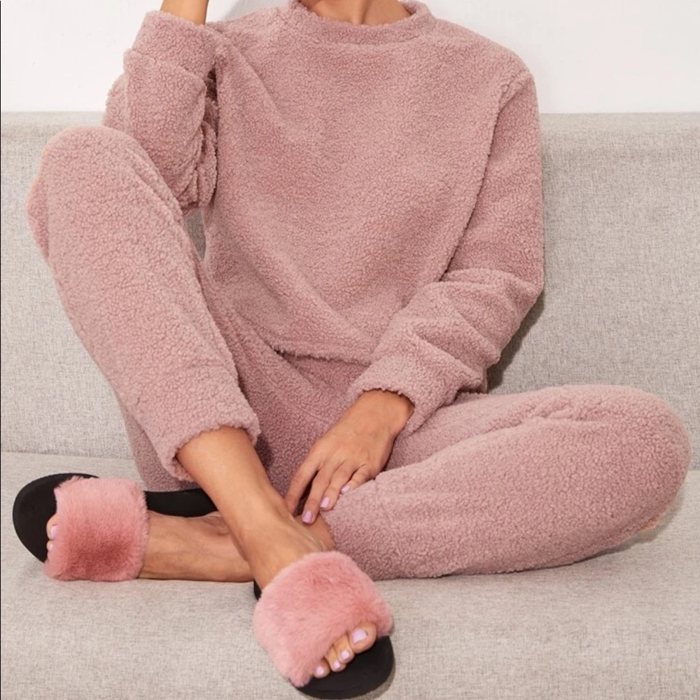 Teddy Bear Faux Fur Lounge Set
